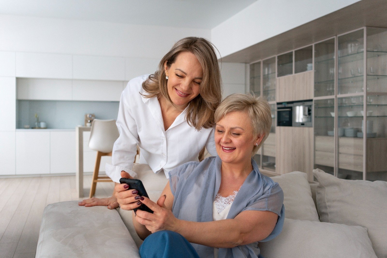How to Communicate Effectively with Someone Living with Dementia?